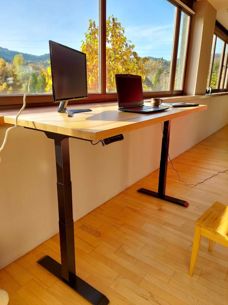 elektryczne ergonomiczne biurko
