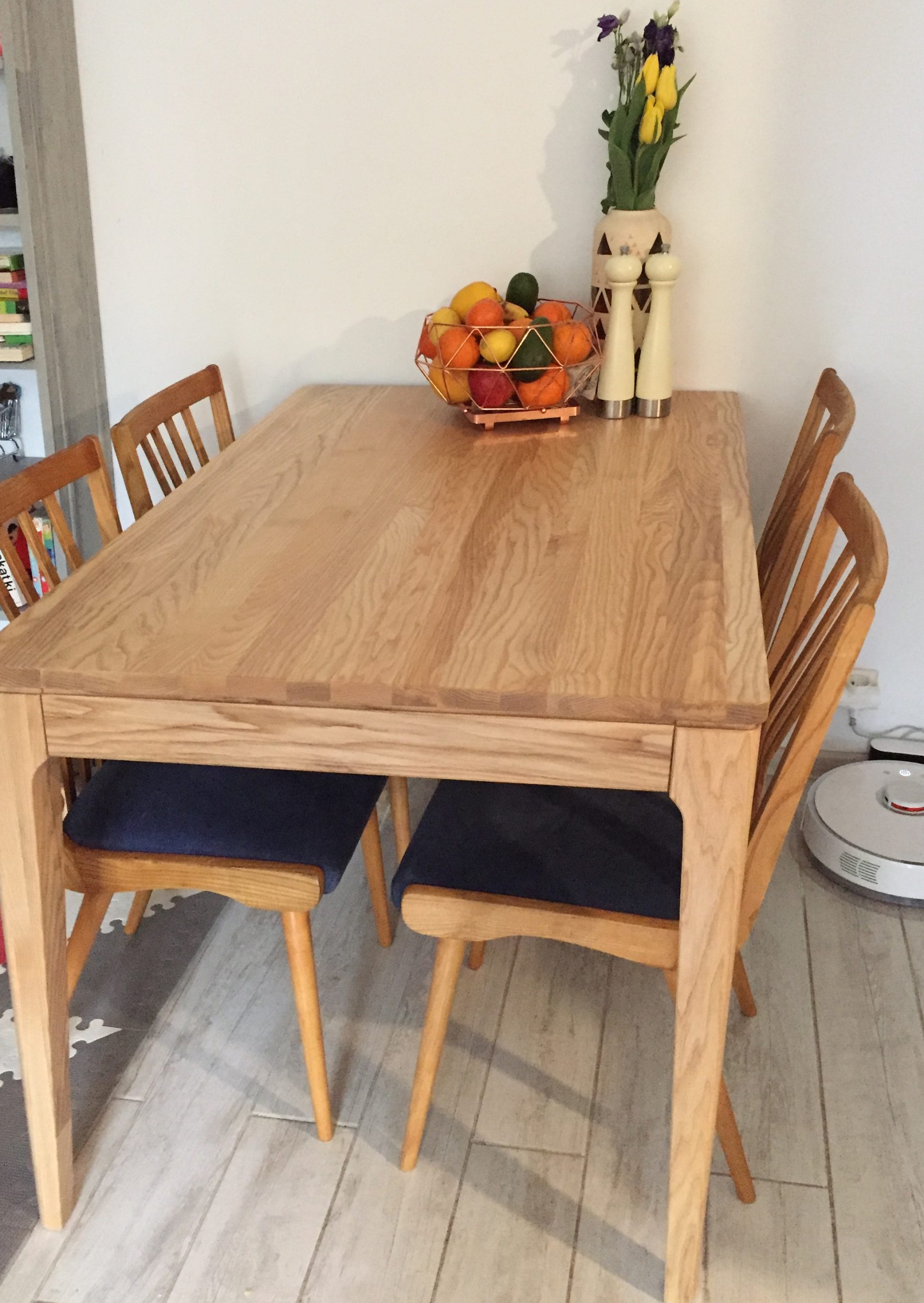 S4 stół z naturalnego drewna jesionowego